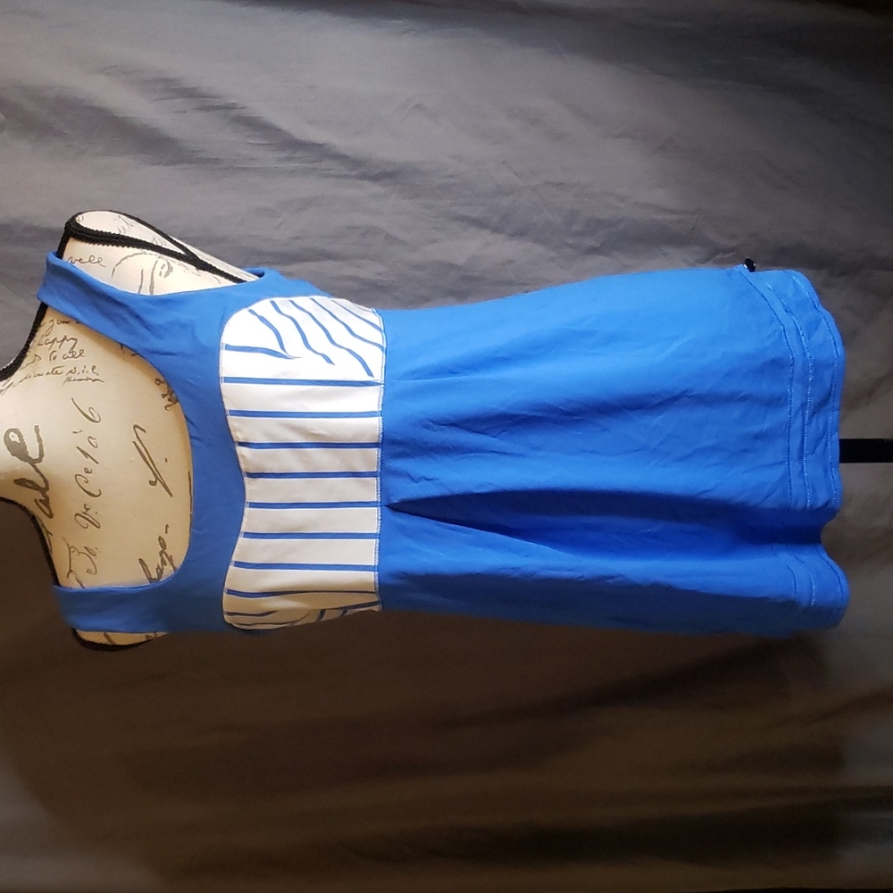 Lululemon blue striped tank top size 12